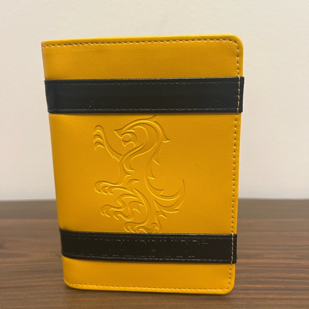 Universal Studios Harry Potter Hufflepuff House Emblem Passport Holder